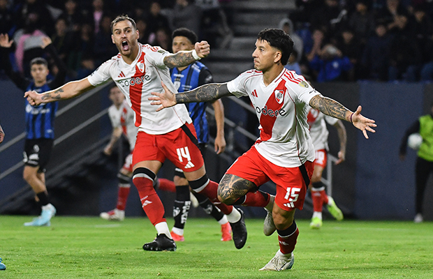 River draws in Ecuador and tops the group