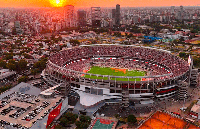 VIDEO - El primer recibimiento del año en el Mâs Monumental